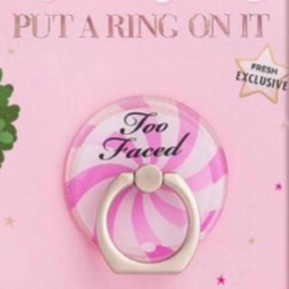 TOO FACED "Put A Ring On It" PEPPERMINT CELL PHONE KICKSTAND LIMITED EDITION HTF